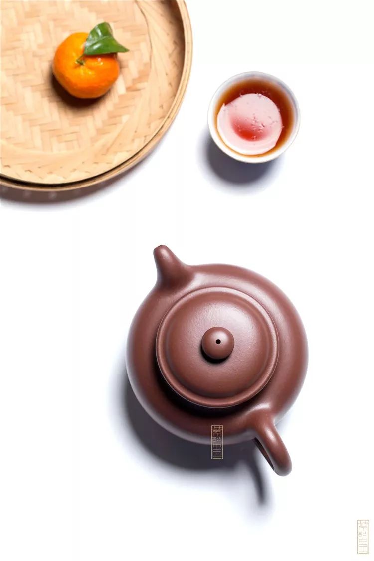 抟大亨掇只李小龙