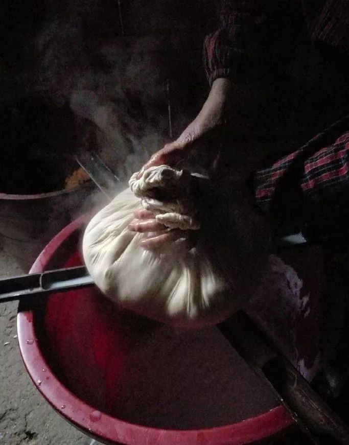 山里人生活苦焦