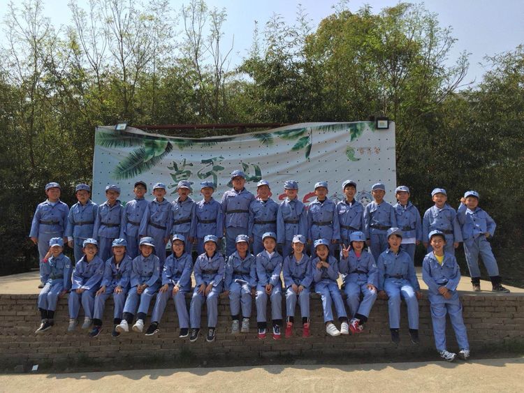 莫干山蚕乐谷之行趣春游乐翻天回澜小学302班