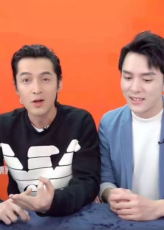 不用说,现在在直播间卖票,也成了一时之选,不少电影都用上了.