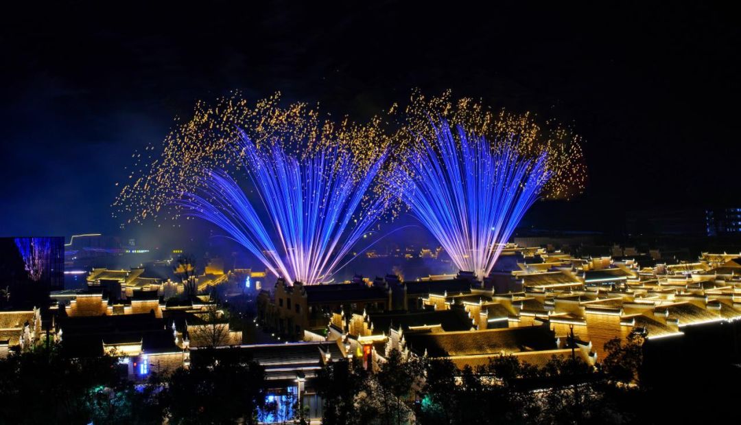 万载古城烟花特别多大年初三初四初五燃情演绎