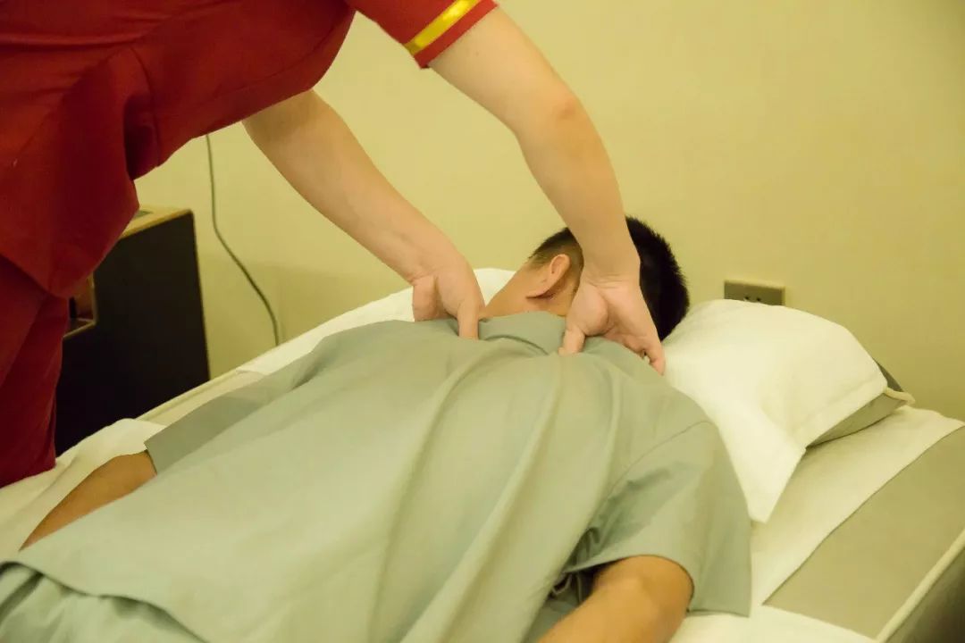 论养生,有谁比『家富富侨』更有格调?_经络