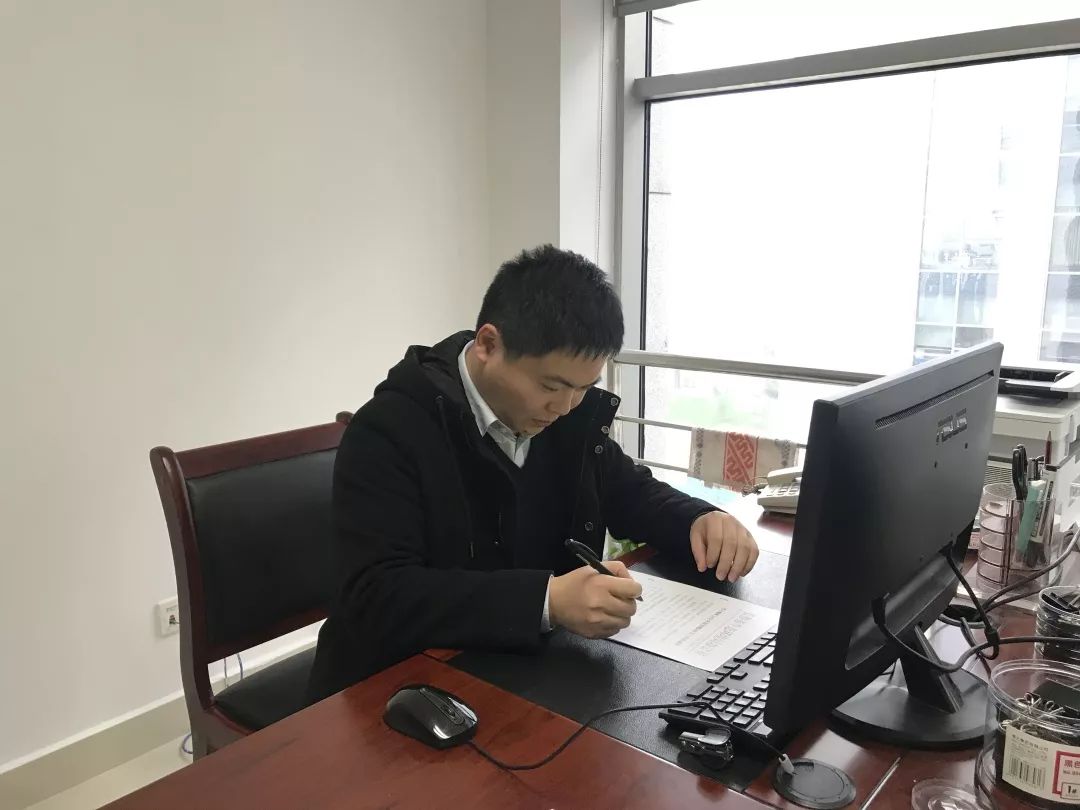 先锋甘于奉献做新时代的耕耘者蒋焱