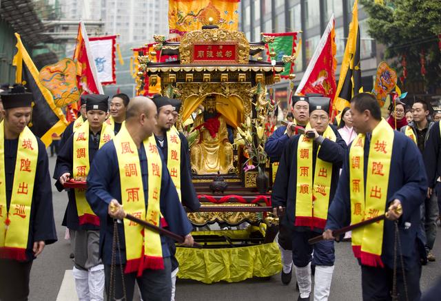 这个神仙很特别,在民间威望高,由老百姓自行选出_城隍庙
