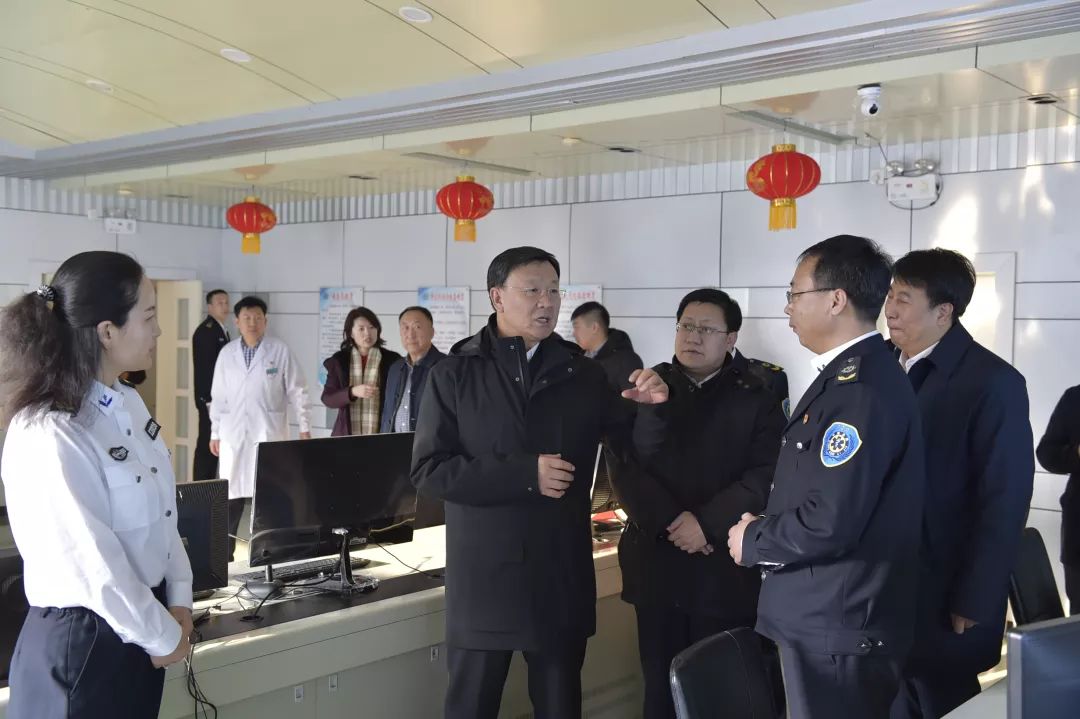 赵江涛走访慰问春节期间坚守一线干部职工