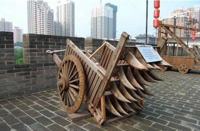 原创中国最强悍守城兵器:第2威力是诸葛连弩10倍,第1如同机关枪