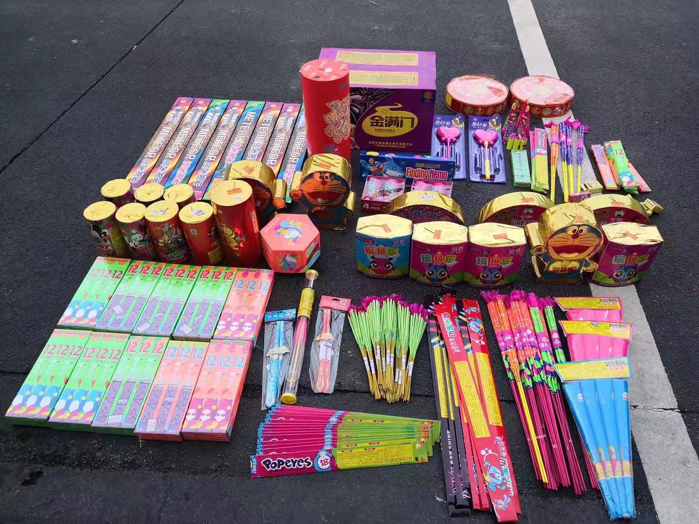 顶风作案!朋友圈售卖烟花爆竹被查处