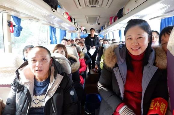 宁波申洲集团公司连续十年!包大巴送员工返乡!