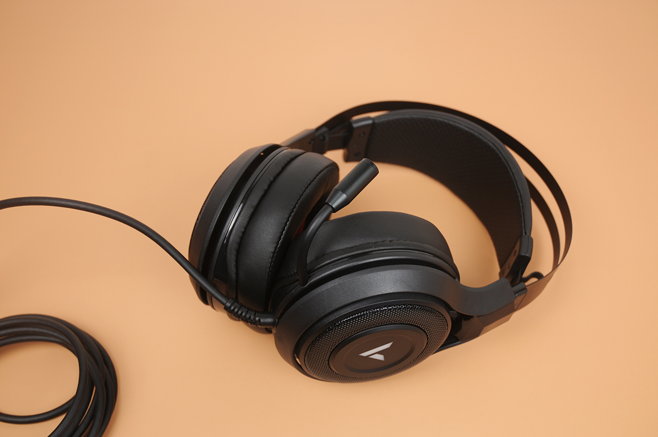 游戏也要"声,色"具备:雷柏vh520电竞游戏耳机