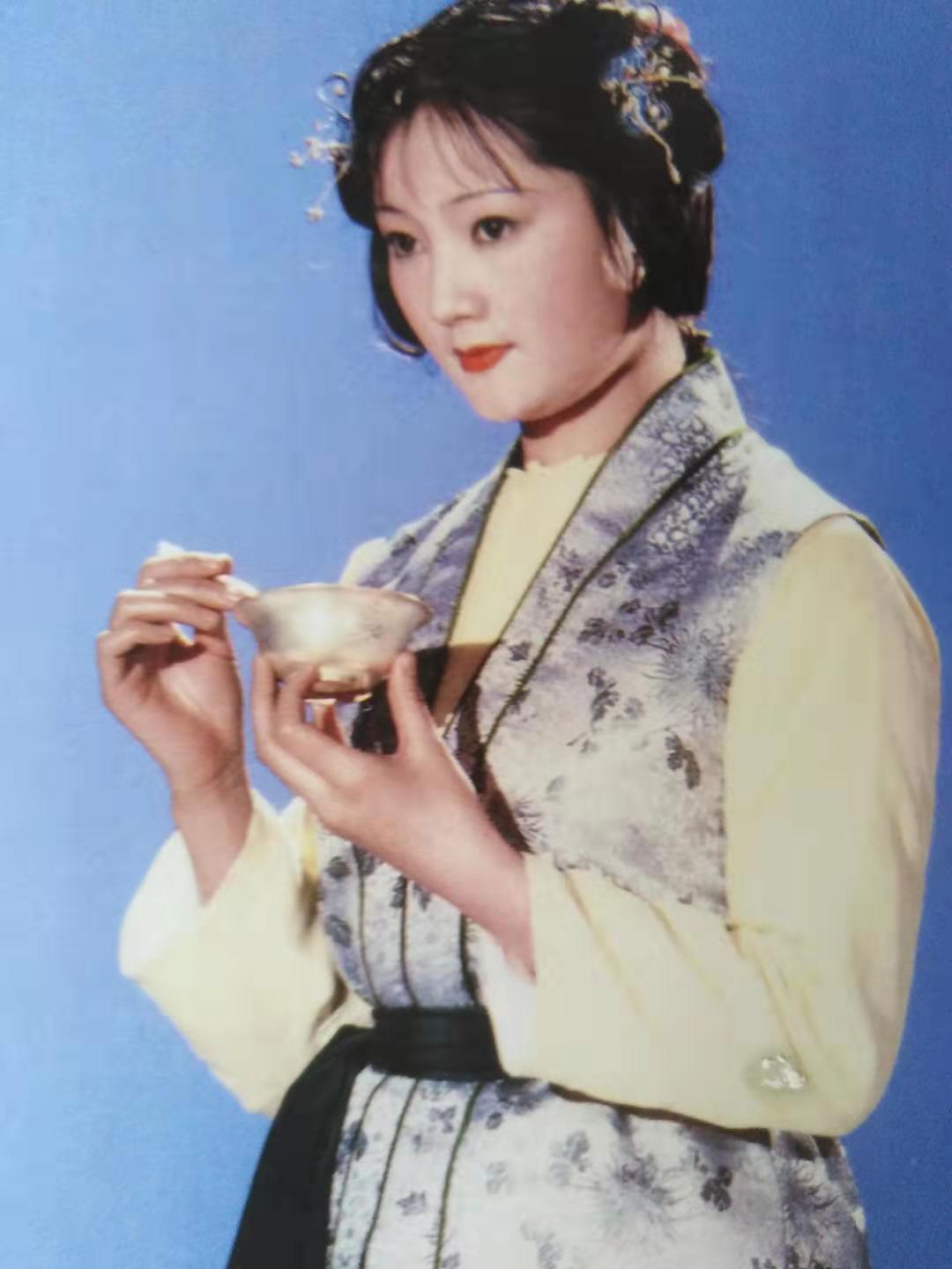 原创从荣国府丫环的月例看曹雪芹笔下的薪酬等级制度