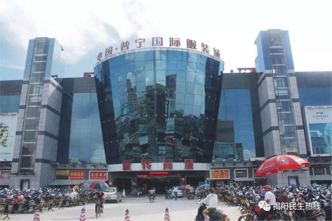 男装批发货源：紧跟时尚潮流的新选择