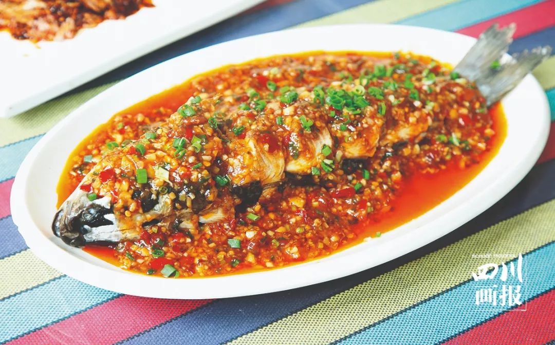 豆瓣鱼(九吃 摄)在川菜中用猪肉烹制的美食比比皆是比较有代表性的是