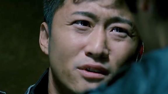 机器侠k88作为一个机器人竟然还有感情说说话还要哭了