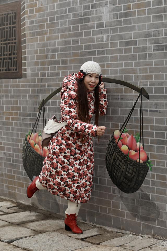 门票:免费周边:刘青霞故居,刘少奇开封陈列馆,白衣阁古观音寺等.