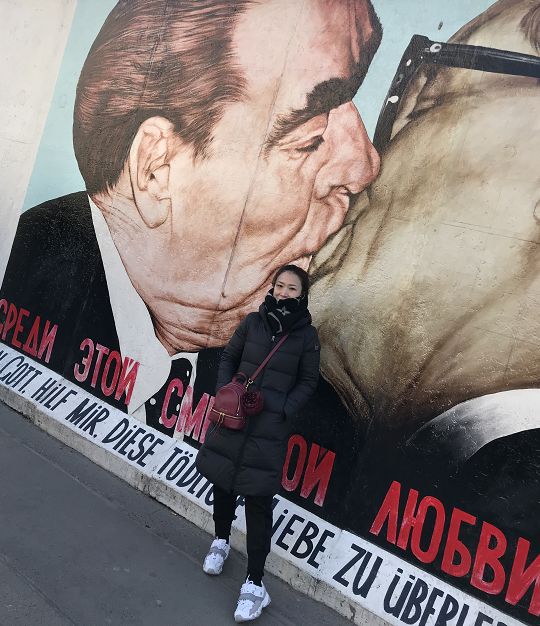 只要慢慢向前走可能一回头你就会走得很远访上海爱乐驻团钢琴家李小倩