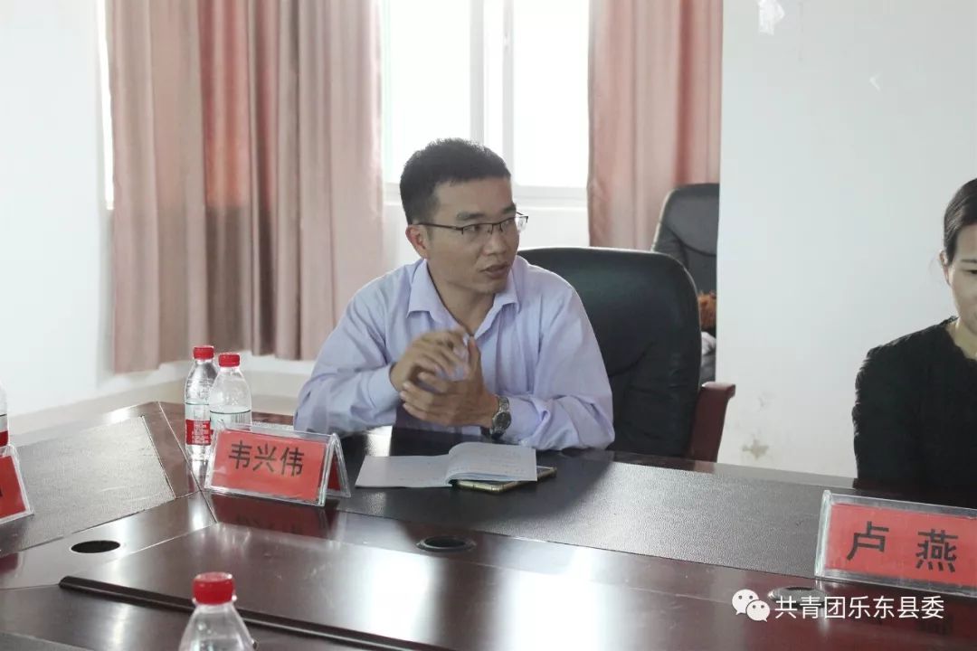 乐东中学高级教师卢燕,县政协委员,乐东县金维健身中心副经理梁文珍