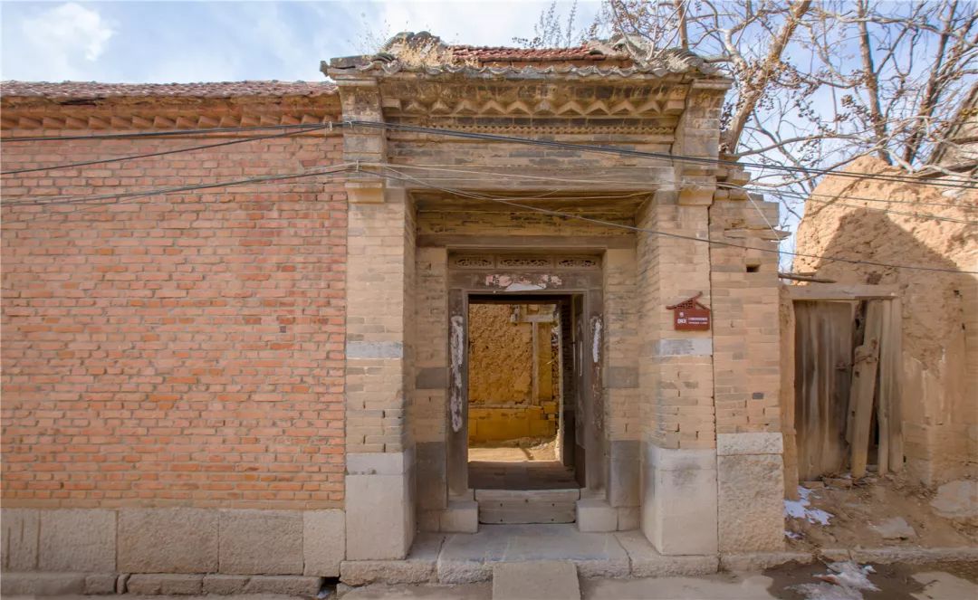 三德范一部读不完的民俗大典