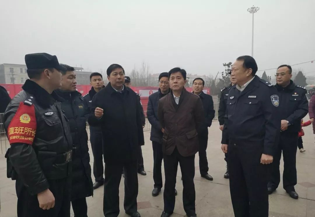 侯化在调研春节安保工作时强调强化安保措施确保群众过个平安年
