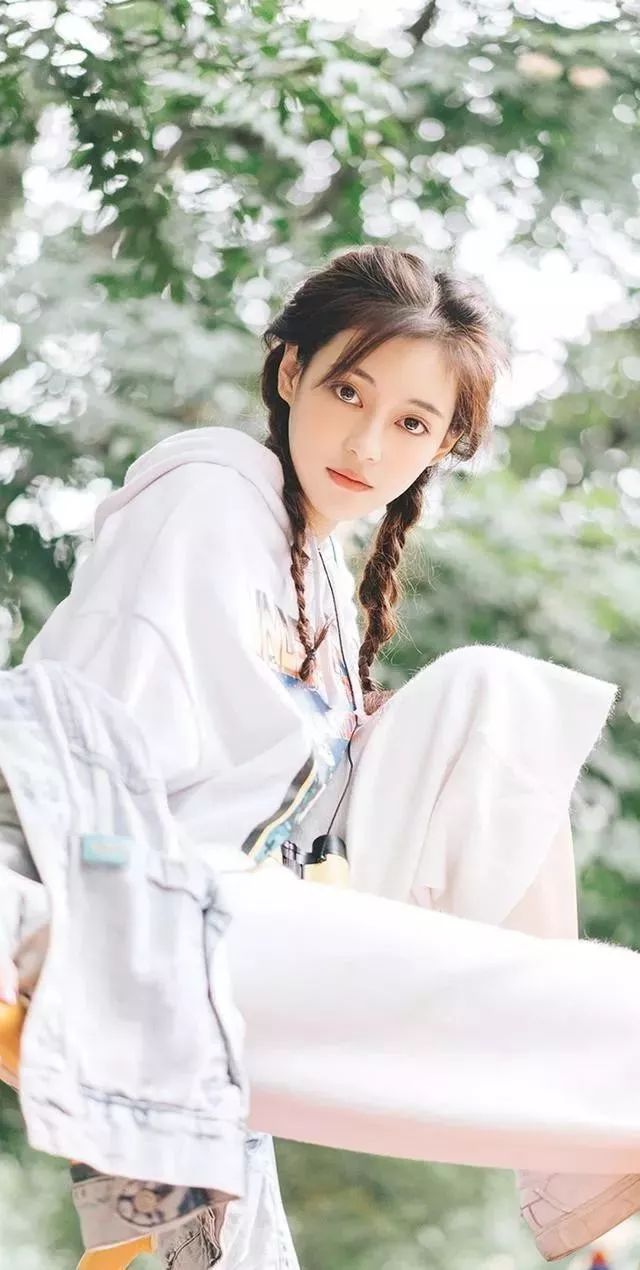 最让男人着迷的星座女,魅力四射,温柔体贴