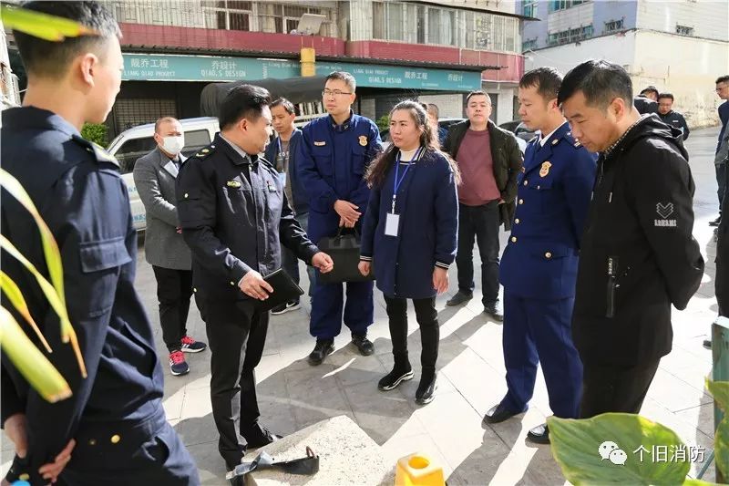 个旧市人民政府副市长赵正田带队开展打通生命通道集中整治行动