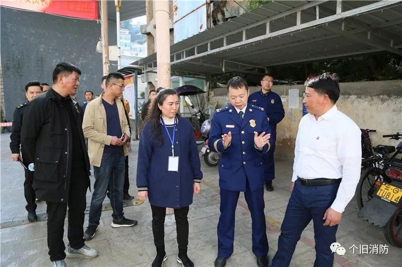 个旧市人民政府副市长赵正田带队开展打通生命通道集中整治行动