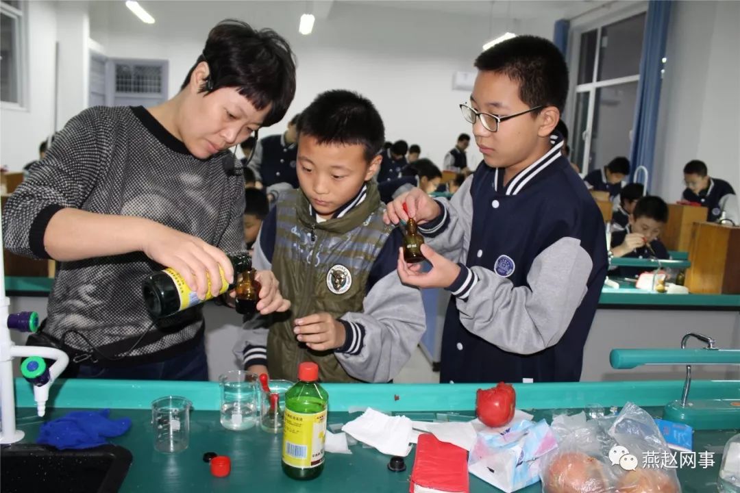 在邯郸市一中日前组织的"致远杯"冬令营活动中,锦玉中学九年级134人