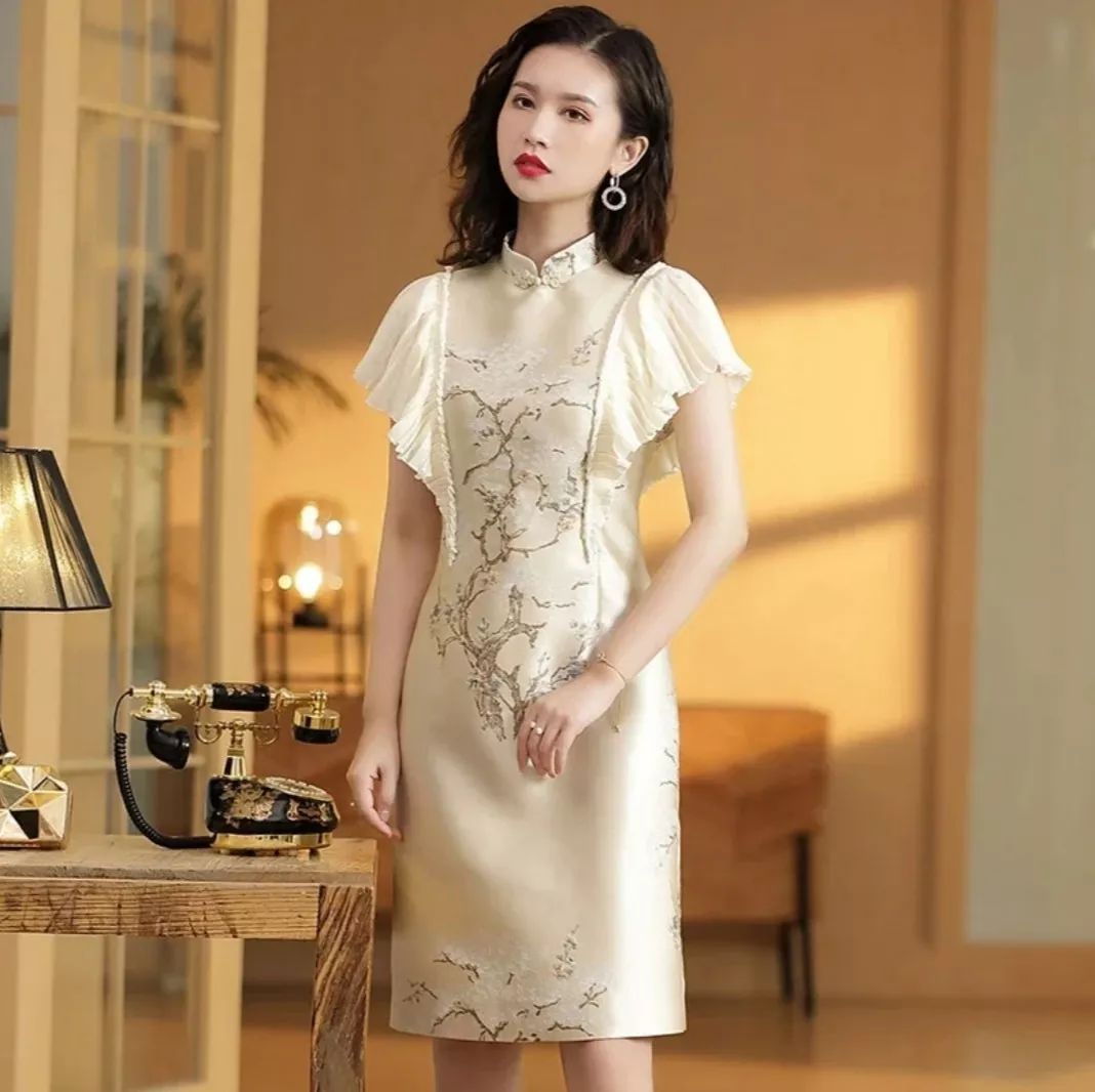 荷叶袖提花旗袍,无法抗拒之美,迷人不已!