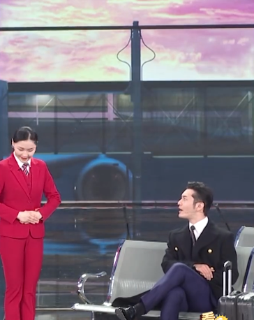 黄晓明春晚小品"演技"被夸赞,青岛话说得魔性又"上头"