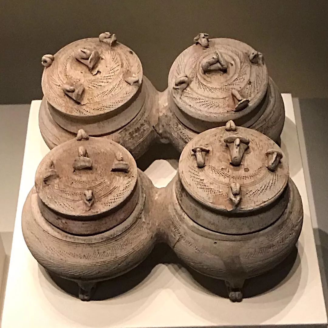 西汉 石猪 东汉 击鼓说唱俑 东汉 玻璃杯 西汉 青铜枕 西汉 四联陶罐