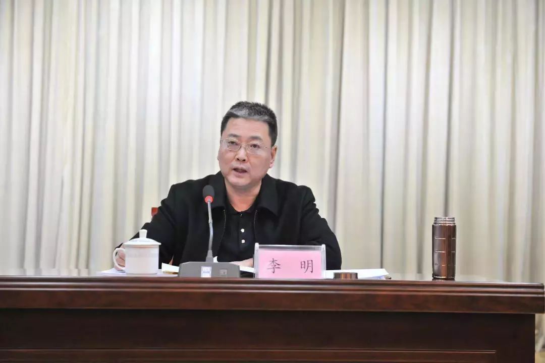 兴城李明交通局长照图片