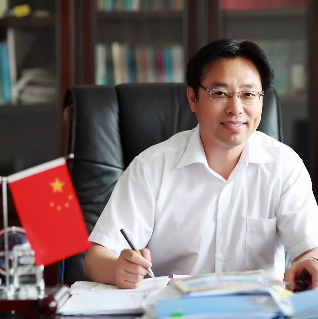 滨城家长会携手20余位中学校长,为全市学子献上新年祝福!_大连