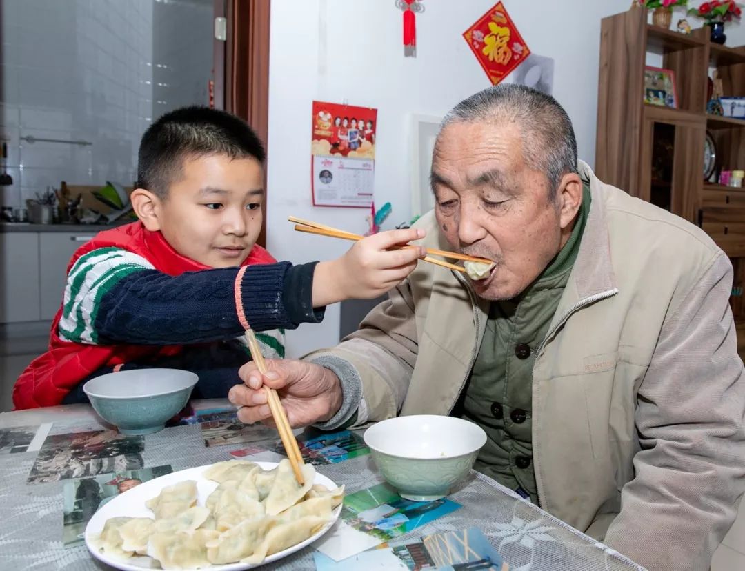 大年三十手图片