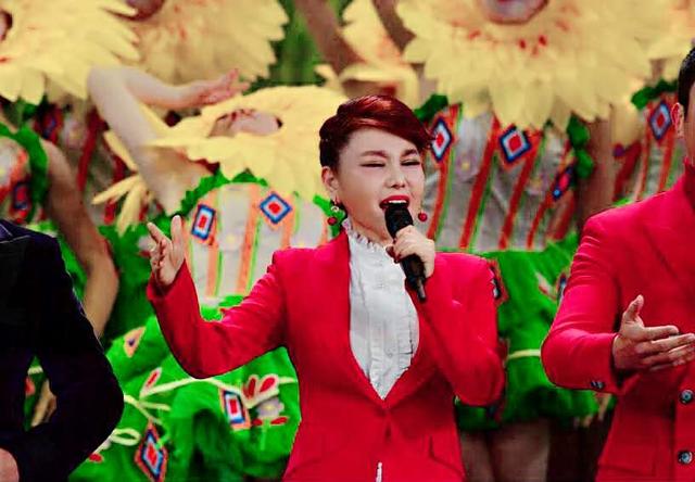 乌兰图雅携原创代表作锦绣小康荣登2020央视春晚