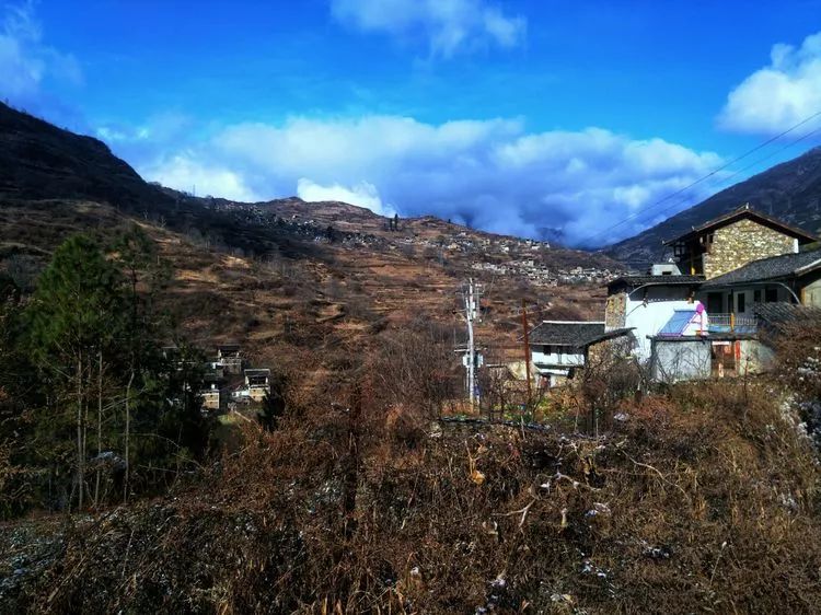 鱼通官寨,鼠年祥瑞_康定