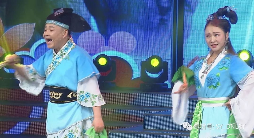 《多才搭档》表演:大鹏,关晶5,反串表演《青藏高原》表演:于潇童每 晚