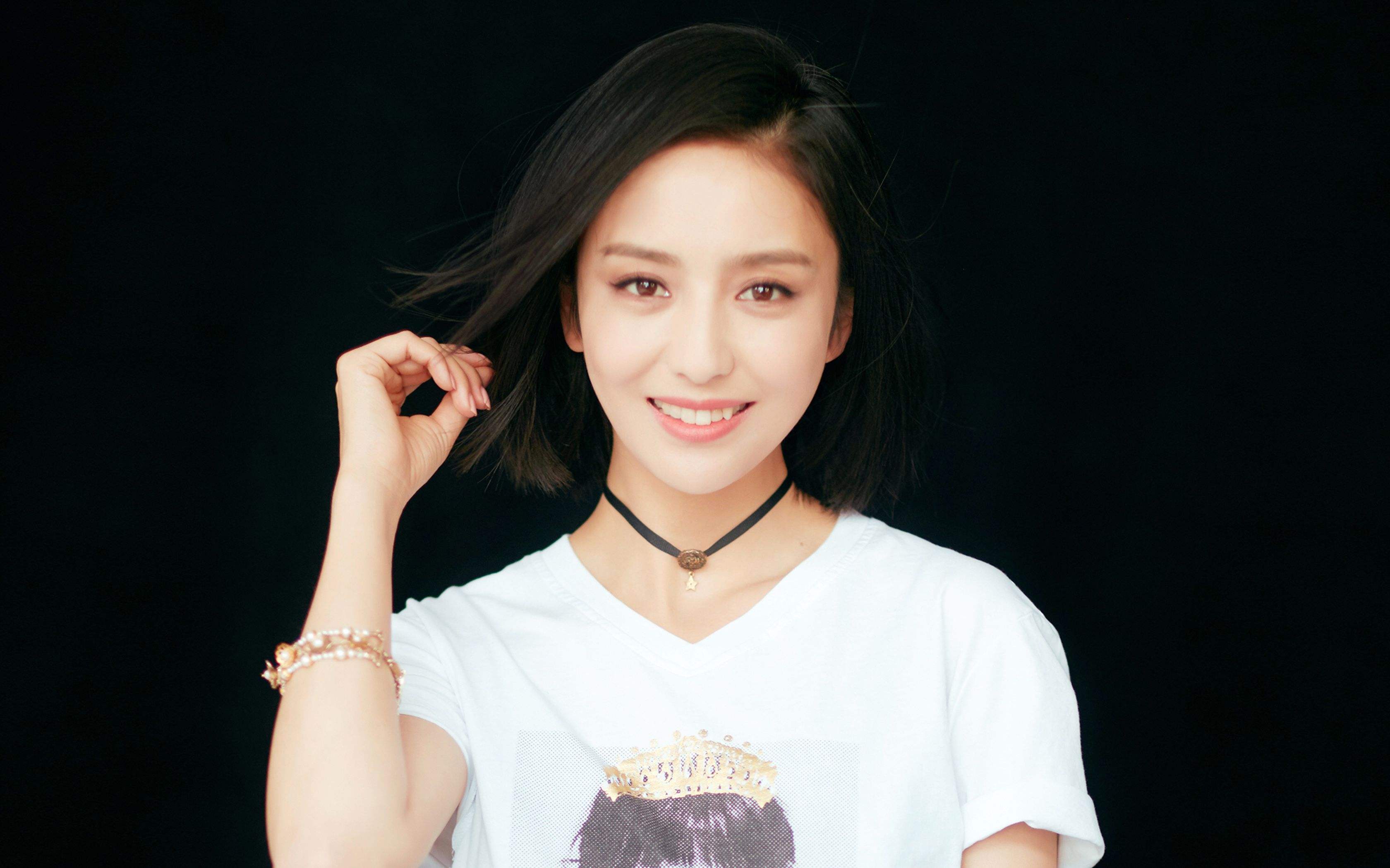 佟丽娅主持春晚长得漂亮不是本事活得漂亮才是本事