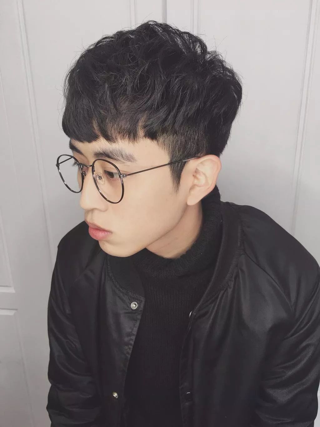 发型丨简单利落感凯撒式短发让你帅气满分