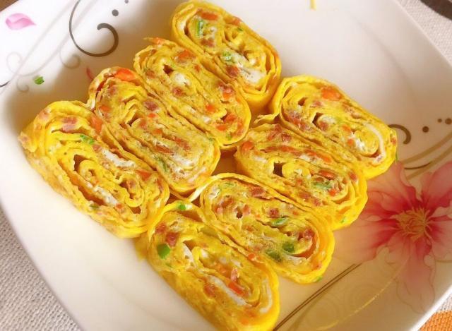 小孩最爱吃的早餐鸡蛋卷补钙又美味每周要吃好几顿
