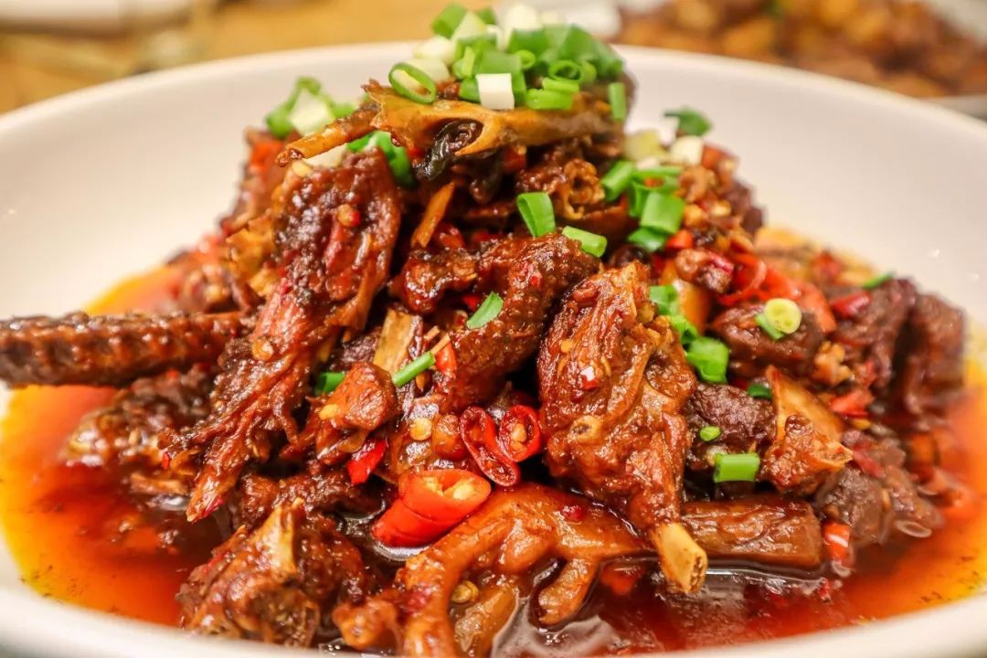 鹰潭好事成餐饮恭祝全市人民新年快乐