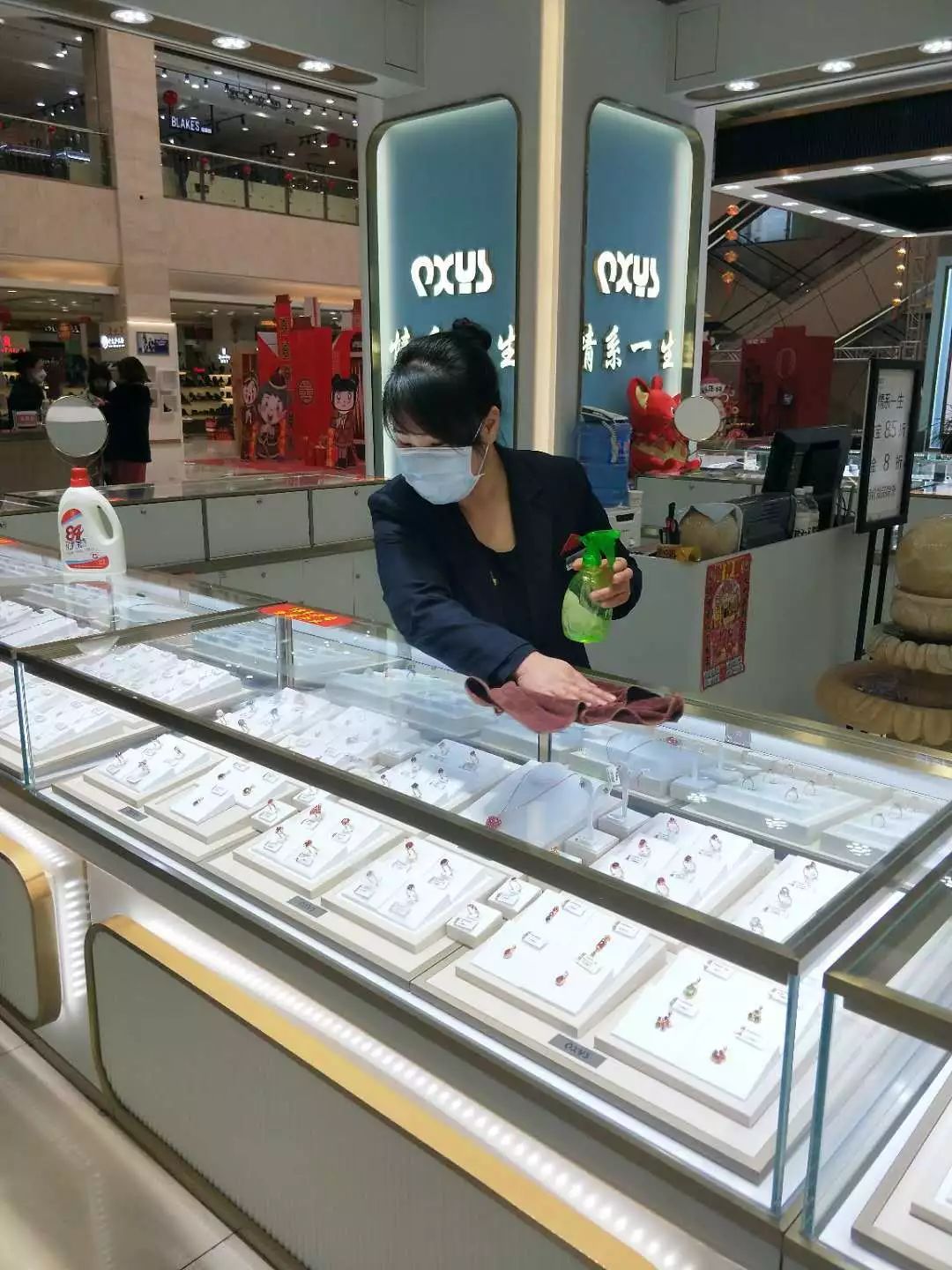 全面消毒应对新型肺炎丰南商厦集团在行动