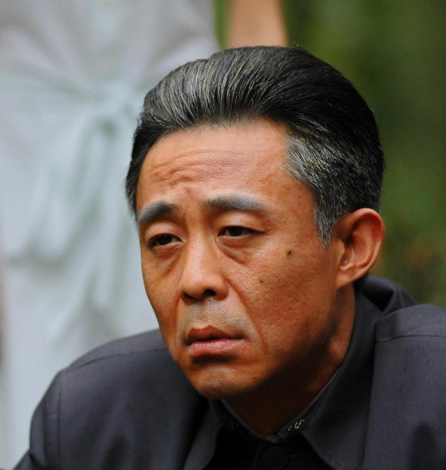 原是猪肉厂的工人阴差阳错进了影视圈逆袭成功