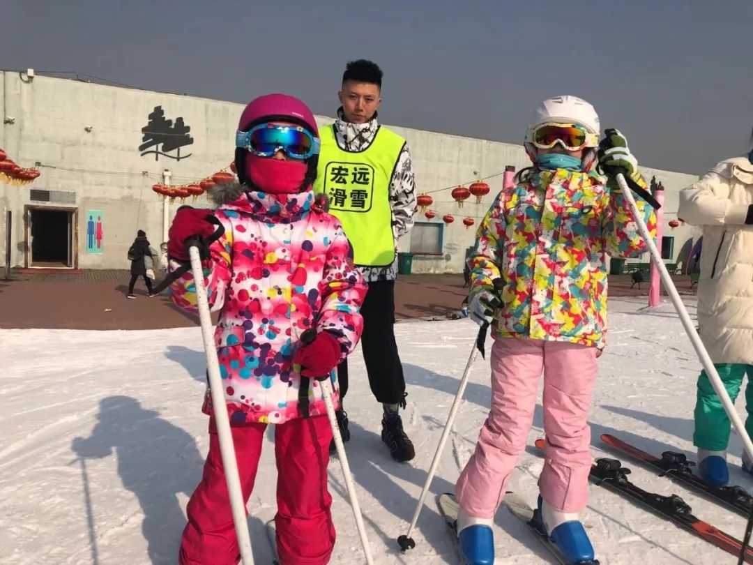 华彬滑雪场图片