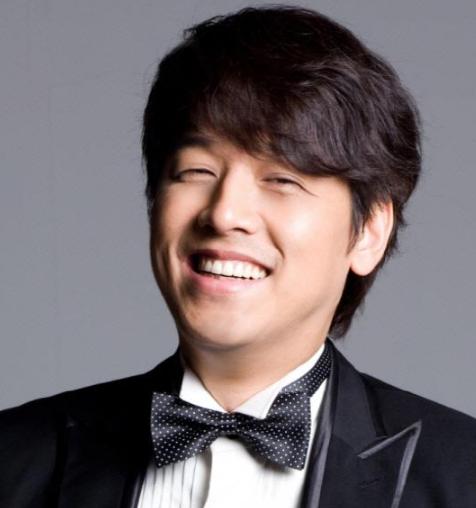 这个离婚诉讼当时结果是柳时元需要付给前妻精神损失费87万韩币,还有