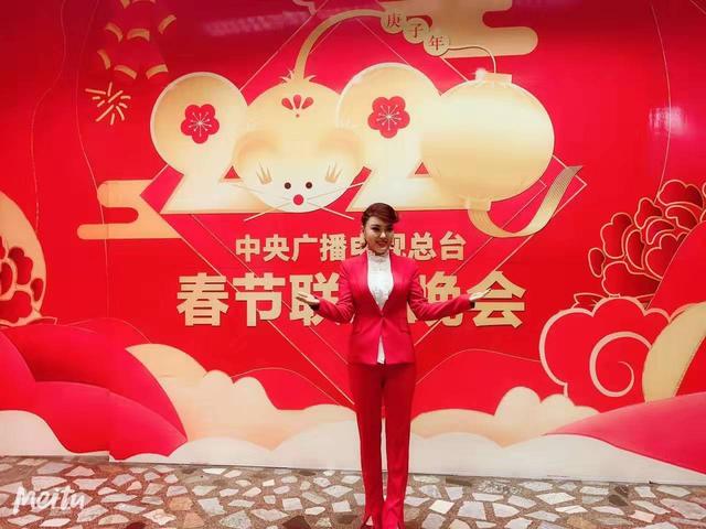 乌兰图雅携原创代表作锦绣小康荣登2020央视春晚