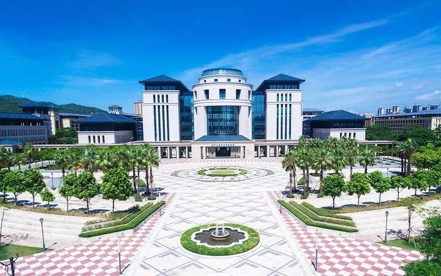 港澳高校推迟开学港府宣布升疫情应变至最高级别澳门全城戒炎