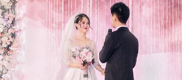 网曝《快乐星球》丁凯乐扮演者升级当爸爸,29岁家庭事业双丰收_李瑞