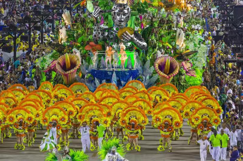 到此一游|巴西狂欢节进入倒计时,花车主题围绕中国文化