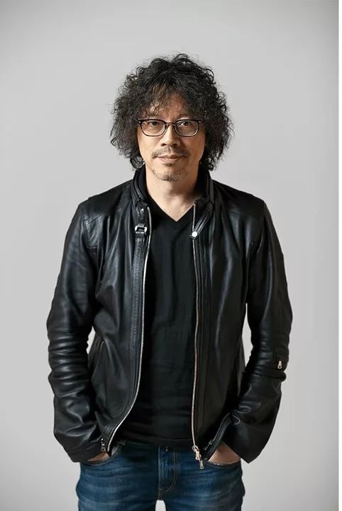 浦泽直树表示,体育漫画几乎是日本独有的漫画类型,每周连载也是体现