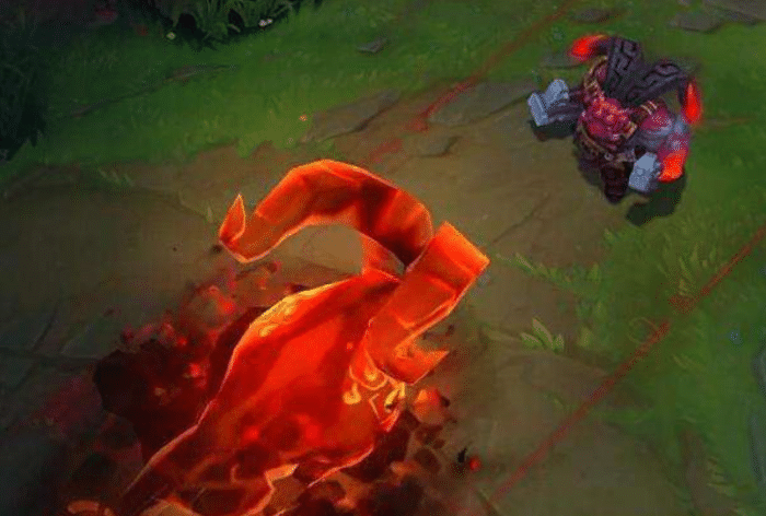 而被击中的敌人会被附加一层易碎效果,奥恩只要接一个平a就能够击飞