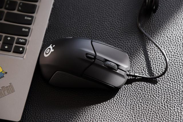 大手选大鼠赛睿rival310人体工程学有线游戏鼠标评测